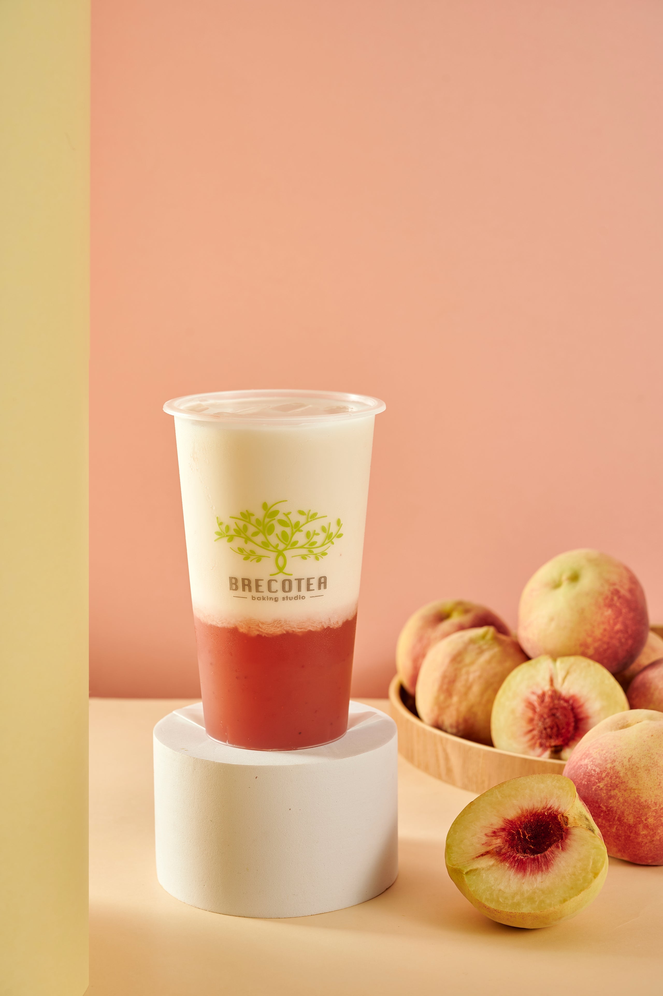 4 peach milk tea brecotea